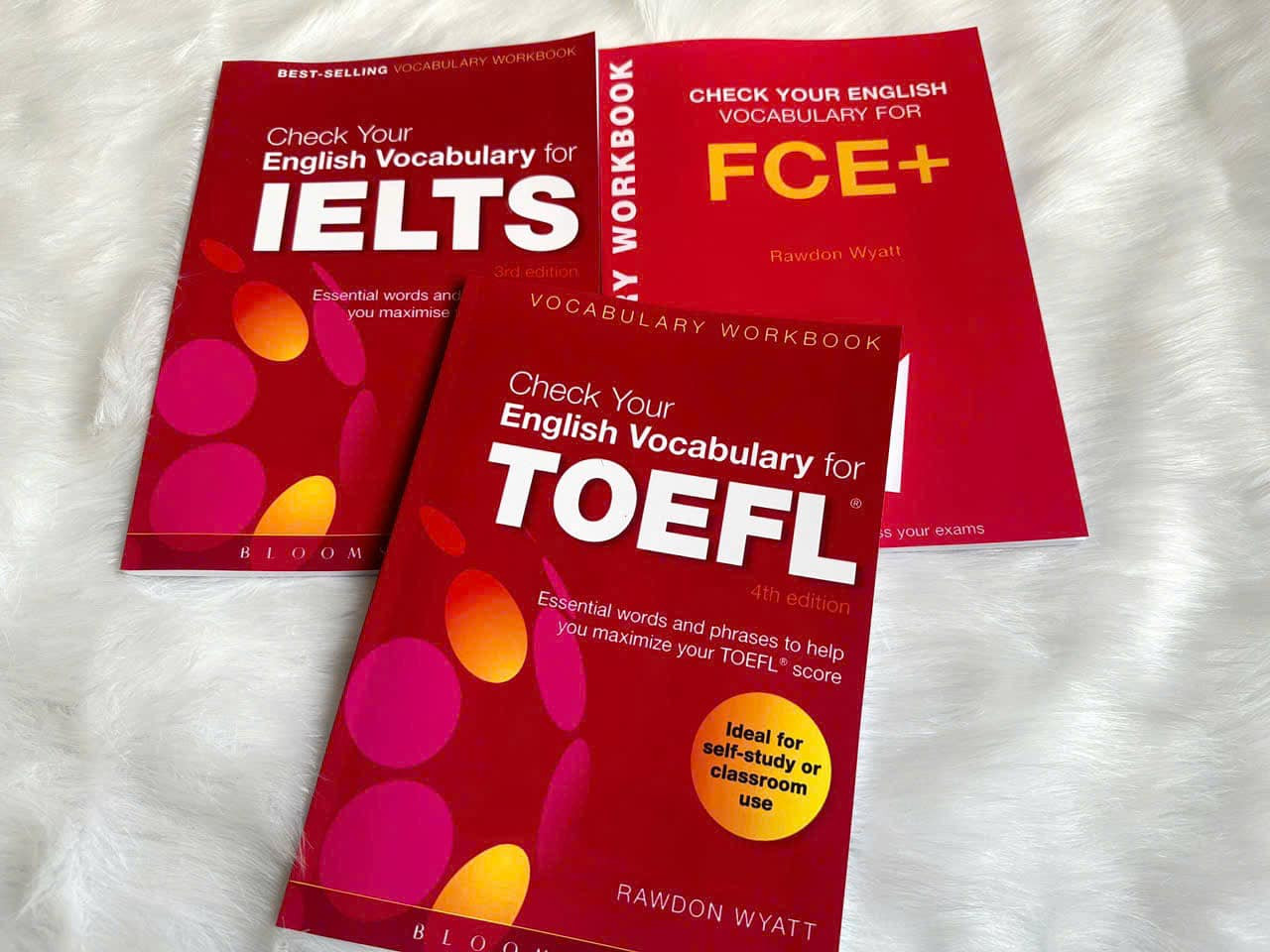 Đánh giá ưu, nhược điểm cuốn sách "Check your English Vocabulary for IELTS"